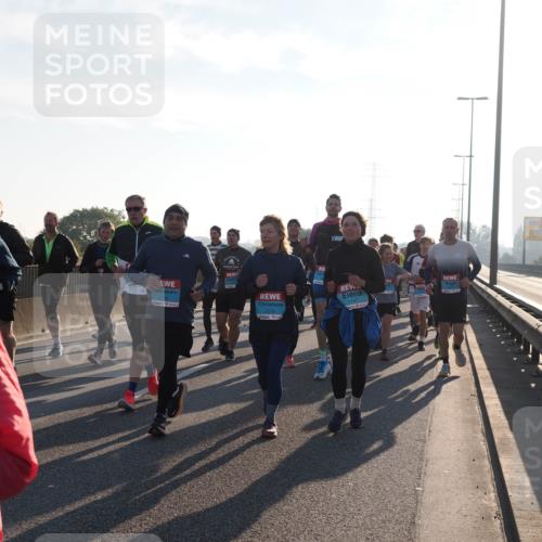 03.10.2025 - Köhlbrandbrückenlauf Fabian Wolf http://msf.ph/oto/9010369 03.10.2025 09:21:40 Position 3 2140, 2078, 1147 meine-sportfotos.de