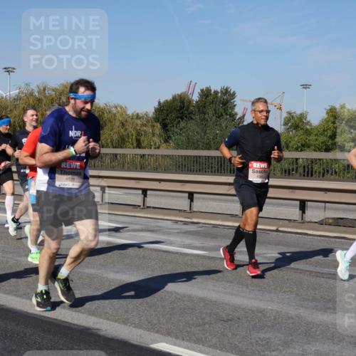 03.10.2025 - Köhlbrandbrückenlauf Julia Fischer http://msf.ph/oto/9010395 03.10.2025 12:56:00 Position 3 4528, 4822 meine-sportfotos.de