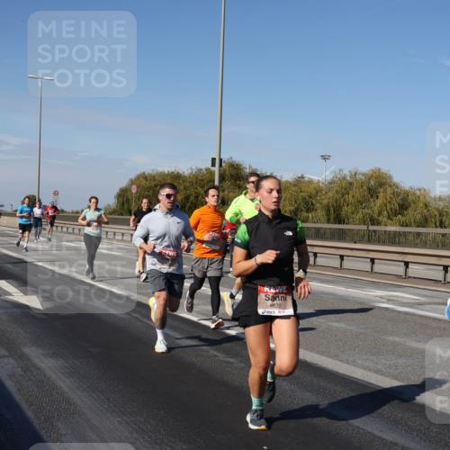 03.10.2025 - Köhlbrandbrückenlauf Julia Fischer http://msf.ph/oto/9010406 03.10.2025 12:56:01 Position 3 6622 meine-sportfotos.de