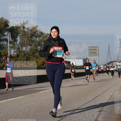 03.10.2025 - Köhlbrandbrückenlauf Luisa Fischer http://msf.ph/oto/9010418 03.10.2025 10:52:27 Position 3 449 meine-sportfotos.de