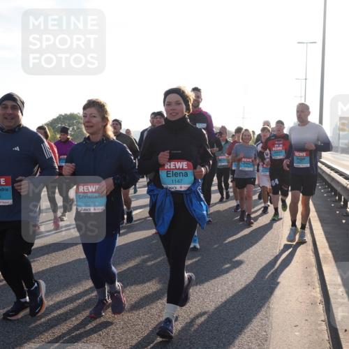 03.10.2025 - Köhlbrandbrückenlauf Fabian Wolf http://msf.ph/oto/9010421 03.10.2025 09:21:41 Position 3 2140, 2078, 1147, 64 meine-sportfotos.de