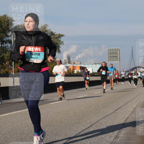 03.10.2025 - Köhlbrandbrückenlauf Luisa Fischer http://msf.ph/oto/9010427 03.10.2025 10:52:28 Position 3 1449 meine-sportfotos.de