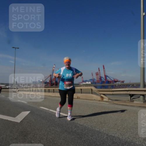 03.10.2025 - Köhlbrandbrückenlauf Matties Gatica Varas http://msf.ph/oto/9010453 03.10.2025 13:10:30 Position 2  meine-sportfotos.de