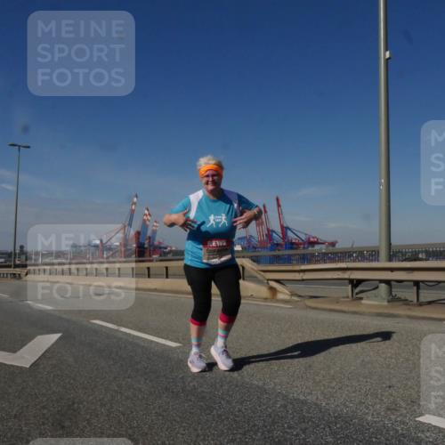 03.10.2025 - Köhlbrandbrückenlauf Matties Gatica Varas http://msf.ph/oto/9010459 03.10.2025 13:10:30 Position 2  meine-sportfotos.de