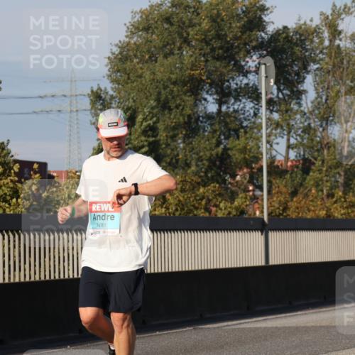 03.10.2025 - Köhlbrandbrückenlauf Luisa Fischer http://msf.ph/oto/9010463 03.10.2025 10:52:31 Position 3 3481 meine-sportfotos.de