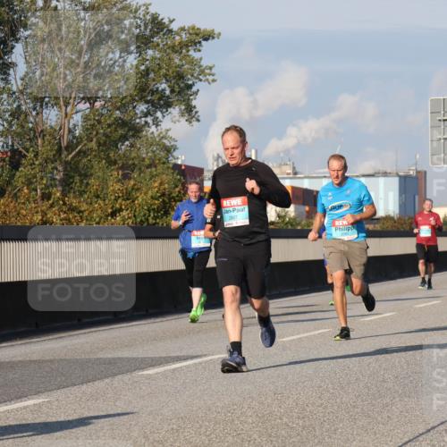 03.10.2025 - Köhlbrandbrückenlauf Luisa Fischer http://msf.ph/oto/9010471 03.10.2025 10:52:31 Position 3 2807 meine-sportfotos.de
