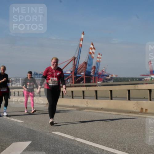 03.10.2025 - Köhlbrandbrückenlauf Matties Gatica Varas http://msf.ph/oto/9010492 03.10.2025 13:10:44 Position 2  meine-sportfotos.de