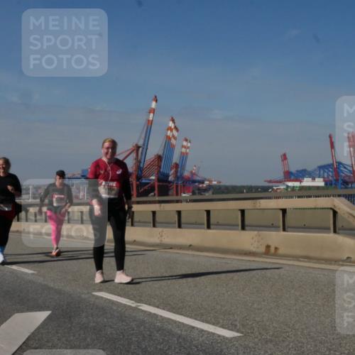 03.10.2025 - Köhlbrandbrückenlauf Matties Gatica Varas http://msf.ph/oto/9010497 03.10.2025 13:10:45 Position 2  meine-sportfotos.de