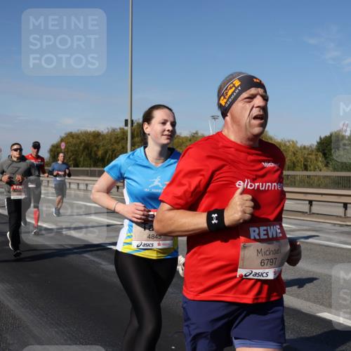 03.10.2025 - Köhlbrandbrückenlauf Julia Fischer http://msf.ph/oto/9010514 03.10.2025 12:56:19 Position 3 4845, 6797 meine-sportfotos.de