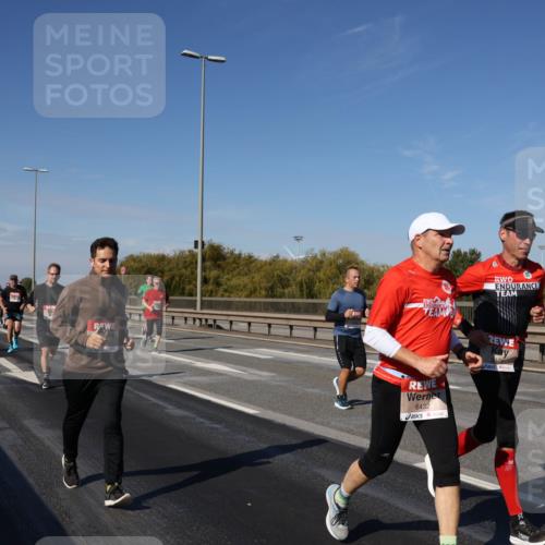 03.10.2025 - Köhlbrandbrückenlauf Julia Fischer http://msf.ph/oto/9010538 03.10.2025 12:56:22 Position 3 6432 meine-sportfotos.de