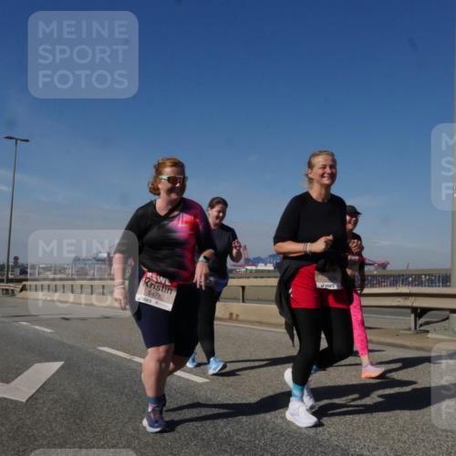 03.10.2025 - Köhlbrandbrückenlauf Matties Gatica Varas http://msf.ph/oto/9010558 03.10.2025 13:10:50 Position 2 1103, 5471, 118 meine-sportfotos.de