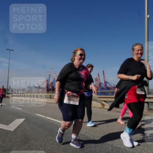 03.10.2025 - Köhlbrandbrückenlauf Matties Gatica Varas http://msf.ph/oto/9010562 03.10.2025 13:10:51 Position 2 5471 meine-sportfotos.de