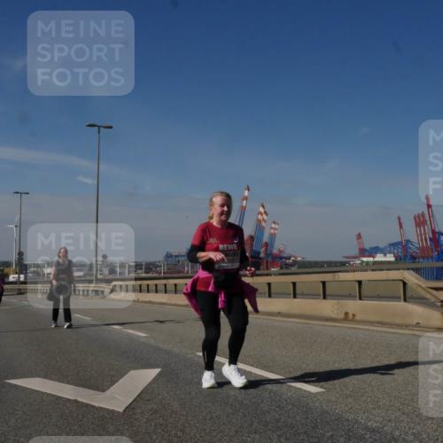 03.10.2025 - Köhlbrandbrückenlauf Matties Gatica Varas http://msf.ph/oto/9010586 03.10.2025 13:10:55 Position 2  meine-sportfotos.de