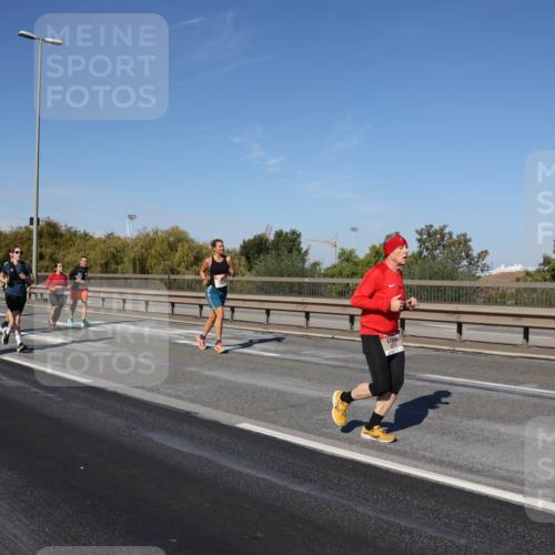 03.10.2025 - Köhlbrandbrückenlauf Julia Fischer http://msf.ph/oto/9010588 03.10.2025 12:56:28 Position 3  meine-sportfotos.de
