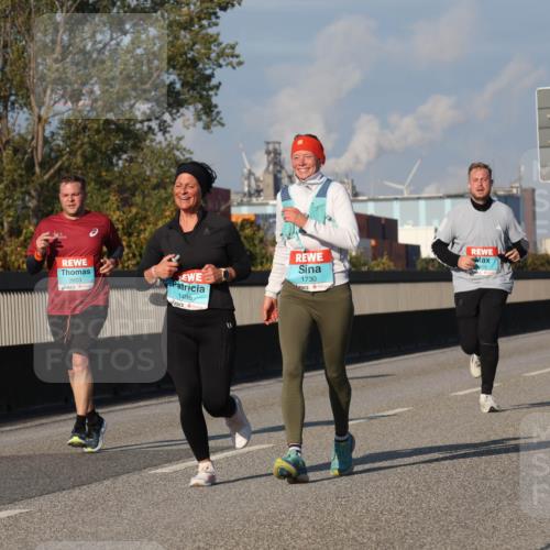 03.10.2025 - Köhlbrandbrückenlauf Luisa Fischer http://msf.ph/oto/9010610 03.10.2025 10:52:40 Position 3 3603, 1496, 1730, 2903 meine-sportfotos.de