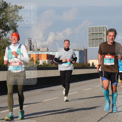 03.10.2025 - Köhlbrandbrückenlauf Luisa Fischer http://msf.ph/oto/9010616 03.10.2025 10:52:41 Position 3 1496, 1730, 2903 meine-sportfotos.de