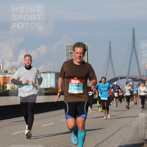 03.10.2025 - Köhlbrandbrückenlauf Luisa Fischer http://msf.ph/oto/9010626 03.10.2025 10:52:42 Position 3 1505, 2903 meine-sportfotos.de