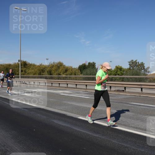 03.10.2025 - Köhlbrandbrückenlauf Julia Fischer http://msf.ph/oto/9010627 03.10.2025 12:56:37 Position 3  meine-sportfotos.de