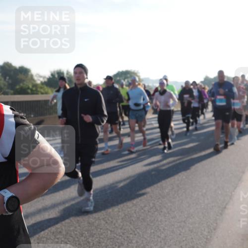 03.10.2025 - Köhlbrandbrückenlauf Fabian Wolf http://msf.ph/oto/9010631 03.10.2025 09:21:49 Position 3  meine-sportfotos.de
