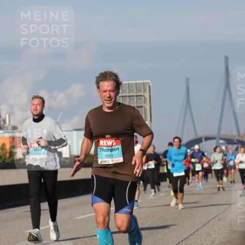 03.10.2025 - Köhlbrandbrückenlauf Luisa Fischer http://msf.ph/oto/9010632 03.10.2025 10:52:42 Position 3 1505, 2903 meine-sportfotos.de