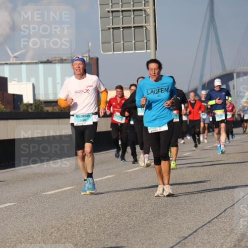03.10.2025 - Köhlbrandbrückenlauf Luisa Fischer http://msf.ph/oto/9010658 03.10.2025 10:52:44 Position 3 3426 meine-sportfotos.de
