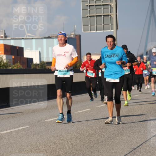 03.10.2025 - Köhlbrandbrückenlauf Luisa Fischer http://msf.ph/oto/9010662 03.10.2025 10:52:45 Position 3 3426 meine-sportfotos.de