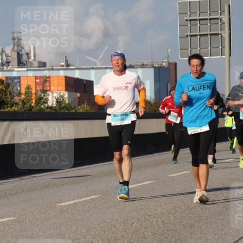 03.10.2025 - Köhlbrandbrückenlauf Luisa Fischer http://msf.ph/oto/9010676 03.10.2025 10:52:46 Position 3 3426 meine-sportfotos.de