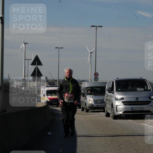 03.10.2025 - Köhlbrandbrückenlauf Matties Gatica Varas http://msf.ph/oto/9010678 03.10.2025 13:11:16 Position 2 150, 1, 1249, 3195 meine-sportfotos.de