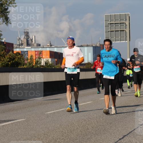 03.10.2025 - Köhlbrandbrückenlauf Luisa Fischer http://msf.ph/oto/9010680 03.10.2025 10:52:46 Position 3 3426 meine-sportfotos.de