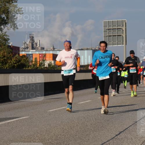 03.10.2025 - Köhlbrandbrückenlauf Luisa Fischer http://msf.ph/oto/9010683 03.10.2025 10:52:46 Position 3 3426 meine-sportfotos.de