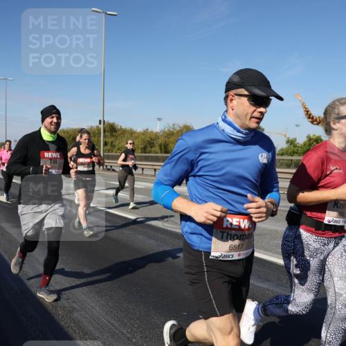 03.10.2025 - Köhlbrandbrückenlauf Julia Fischer http://msf.ph/oto/9010689 03.10.2025 12:56:48 Position 3 317, 6517 meine-sportfotos.de
