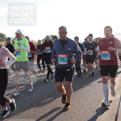 03.10.2025 - Köhlbrandbrückenlauf Fabian Wolf http://msf.ph/oto/9010695 03.10.2025 09:21:51 Position 3 1993, 1883 meine-sportfotos.de