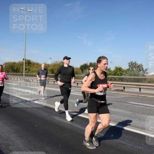 03.10.2025 - Köhlbrandbrückenlauf Julia Fischer http://msf.ph/oto/9010696 03.10.2025 12:56:50 Position 3  meine-sportfotos.de