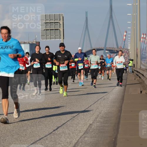 03.10.2025 - Köhlbrandbrückenlauf Luisa Fischer http://msf.ph/oto/9010703 03.10.2025 10:52:48 Position 3 3426 meine-sportfotos.de