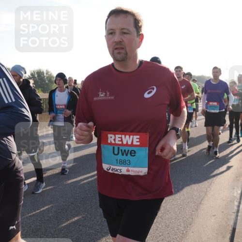 03.10.2025 - Köhlbrandbrückenlauf Fabian Wolf http://msf.ph/oto/9010724 03.10.2025 09:21:52 Position 3 1883 meine-sportfotos.de