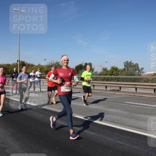 03.10.2025 - Köhlbrandbrückenlauf Julia Fischer http://msf.ph/oto/9010732 03.10.2025 12:56:56 Position 3 5029 meine-sportfotos.de
