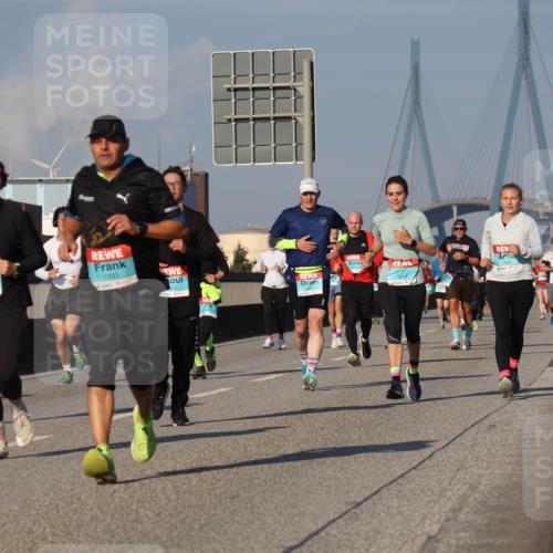 03.10.2025 - Köhlbrandbrückenlauf Luisa Fischer http://msf.ph/oto/9010733 03.10.2025 10:52:51 Position 3  meine-sportfotos.de
