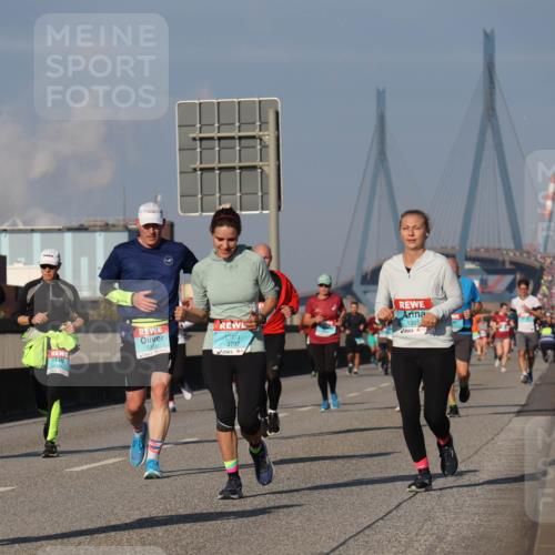 03.10.2025 - Köhlbrandbrückenlauf Luisa Fischer http://msf.ph/oto/9010767 03.10.2025 10:52:54 Position 3 3411, 330, 3797, 1395 meine-sportfotos.de