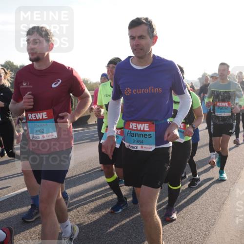 03.10.2025 - Köhlbrandbrückenlauf Fabian Wolf http://msf.ph/oto/9010773 03.10.2025 09:21:55 Position 3 93, 3762, 2984, 2512 meine-sportfotos.de
