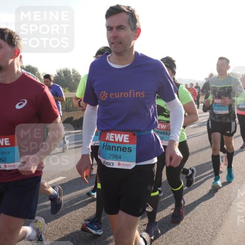 03.10.2025 - Köhlbrandbrückenlauf Fabian Wolf http://msf.ph/oto/9010778 03.10.2025 09:21:55 Position 3 16, 3762, 2984, 56, 2512 meine-sportfotos.de