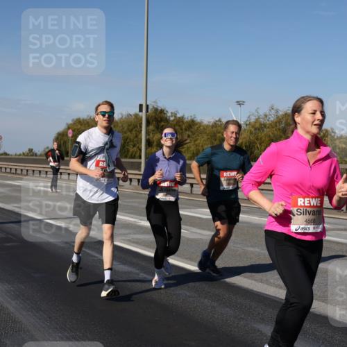03.10.2025 - Köhlbrandbrückenlauf Julia Fischer http://msf.ph/oto/9010796 03.10.2025 12:57:06 Position 3 4568 meine-sportfotos.de
