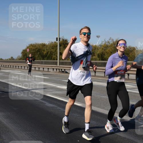 03.10.2025 - Köhlbrandbrückenlauf Julia Fischer http://msf.ph/oto/9010801 03.10.2025 12:57:07 Position 3 6690 meine-sportfotos.de
