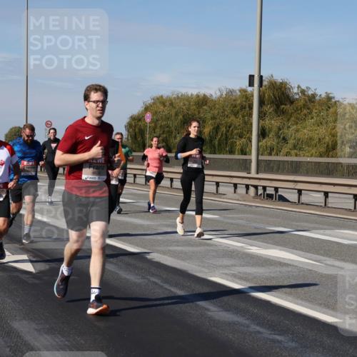 03.10.2025 - Köhlbrandbrückenlauf Julia Fischer http://msf.ph/oto/9010833 03.10.2025 12:57:16 Position 3 4638 meine-sportfotos.de