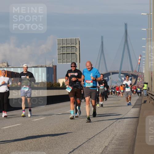 03.10.2025 - Köhlbrandbrückenlauf Luisa Fischer http://msf.ph/oto/9010837 03.10.2025 10:53:00 Position 3 962 meine-sportfotos.de