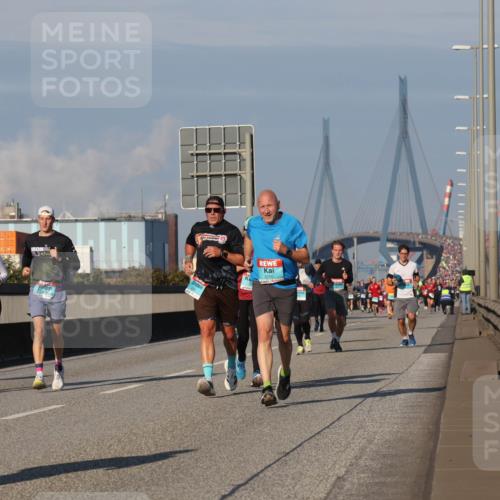 03.10.2025 - Köhlbrandbrückenlauf Luisa Fischer http://msf.ph/oto/9010846 03.10.2025 10:53:01 Position 3  meine-sportfotos.de
