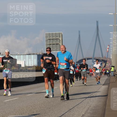 03.10.2025 - Köhlbrandbrückenlauf Luisa Fischer http://msf.ph/oto/9010852 03.10.2025 10:53:02 Position 3  meine-sportfotos.de