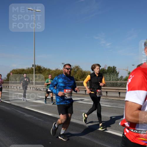 03.10.2025 - Köhlbrandbrückenlauf Julia Fischer http://msf.ph/oto/9010854 03.10.2025 12:57:20 Position 3 6665 meine-sportfotos.de