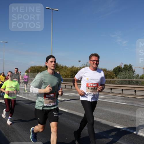 03.10.2025 - Köhlbrandbrückenlauf Julia Fischer http://msf.ph/oto/9010874 03.10.2025 12:57:24 Position 3 4305, 4474 meine-sportfotos.de