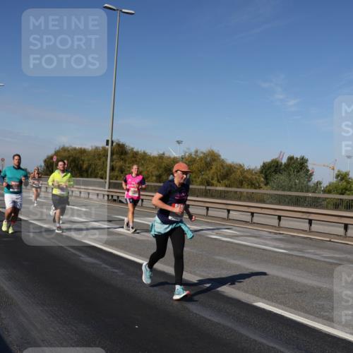 03.10.2025 - Köhlbrandbrückenlauf Julia Fischer http://msf.ph/oto/9010907 03.10.2025 12:57:30 Position 3  meine-sportfotos.de
