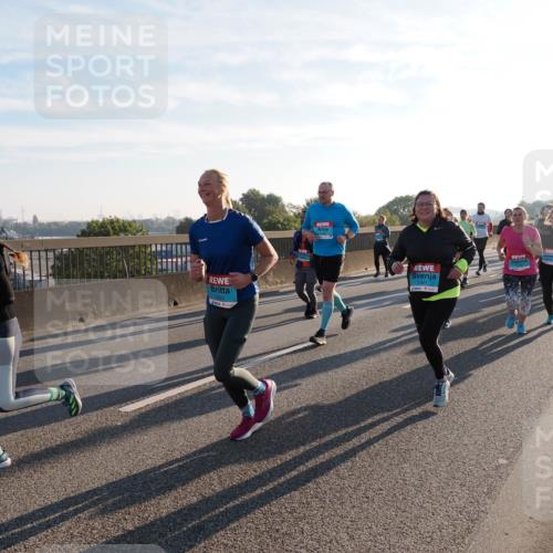 03.10.2025 - Köhlbrandbrückenlauf Fabian Wolf http://msf.ph/oto/9010923 03.10.2025 09:22:01 Position 3 2055, 1991 meine-sportfotos.de